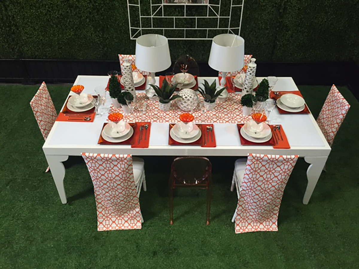 table red white wide